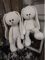 XXL Funny Bunny Basic ivoor - staand of zittend